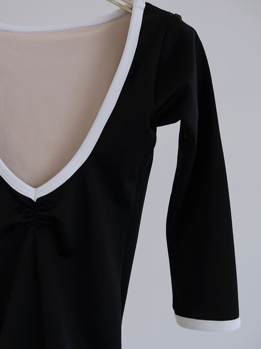 Retune.stina / Nocturne / black / girl