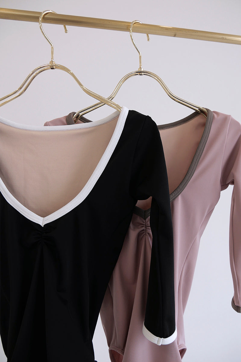 Retune.stina / Nocturne / black / girl