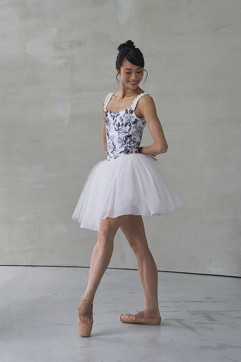 Serenade / Orbit white
