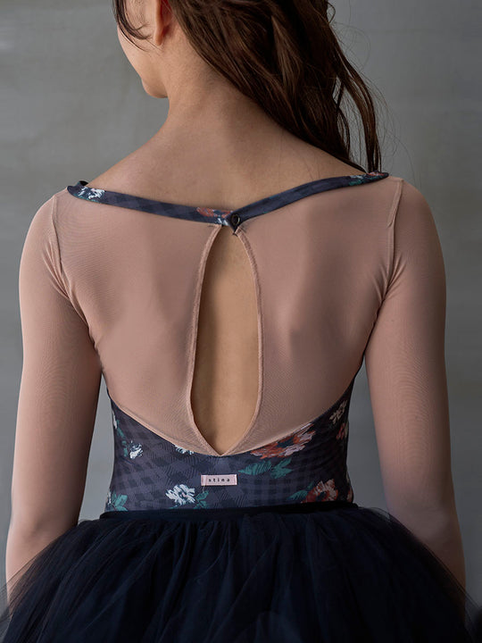 type W grateful / Stella ruby black