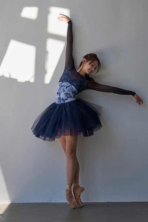 type L long ribbon / Orbit blue gray