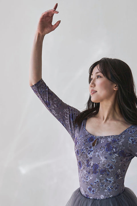 type U ballerina / constellation Storm