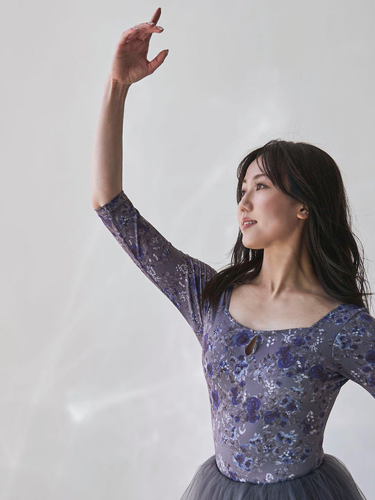 type U ballerina / constellation Storm