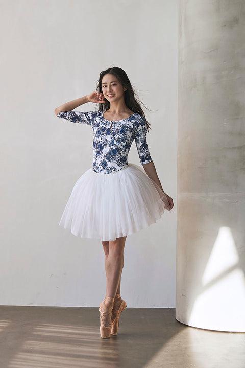 type U ballerina / constellation Sapphire