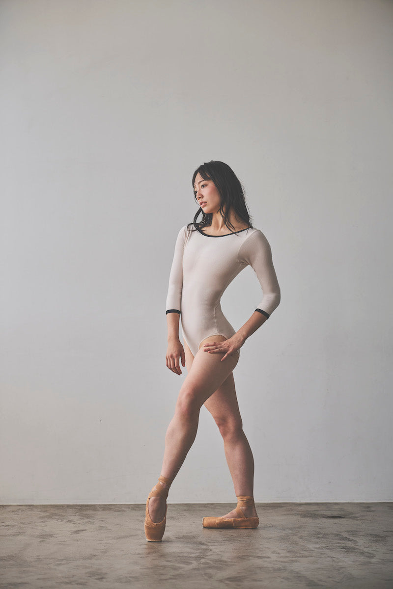 Retune.stina / Nocturne / Ribbed velours off white