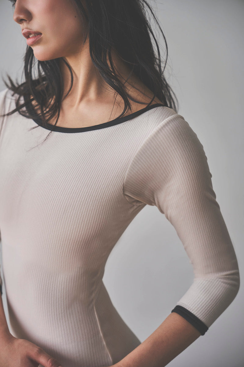 Retune.stina / Nocturne / Ribbed velours off white