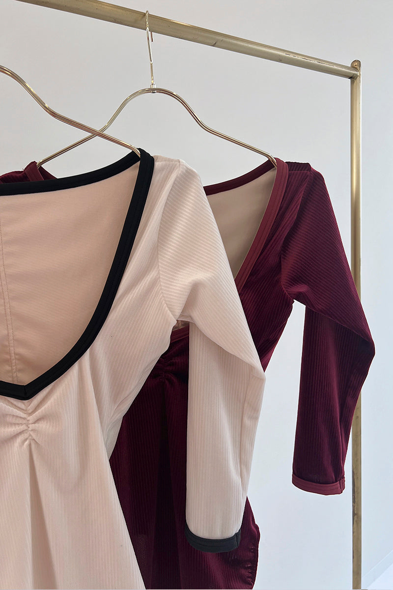 Retune.stina / Nocturne / Ribbed velours off white / girl