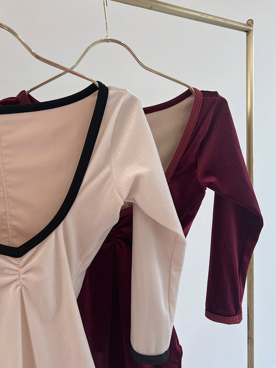 Retune.stina / Nocturne / Ribbed velours off white / girl