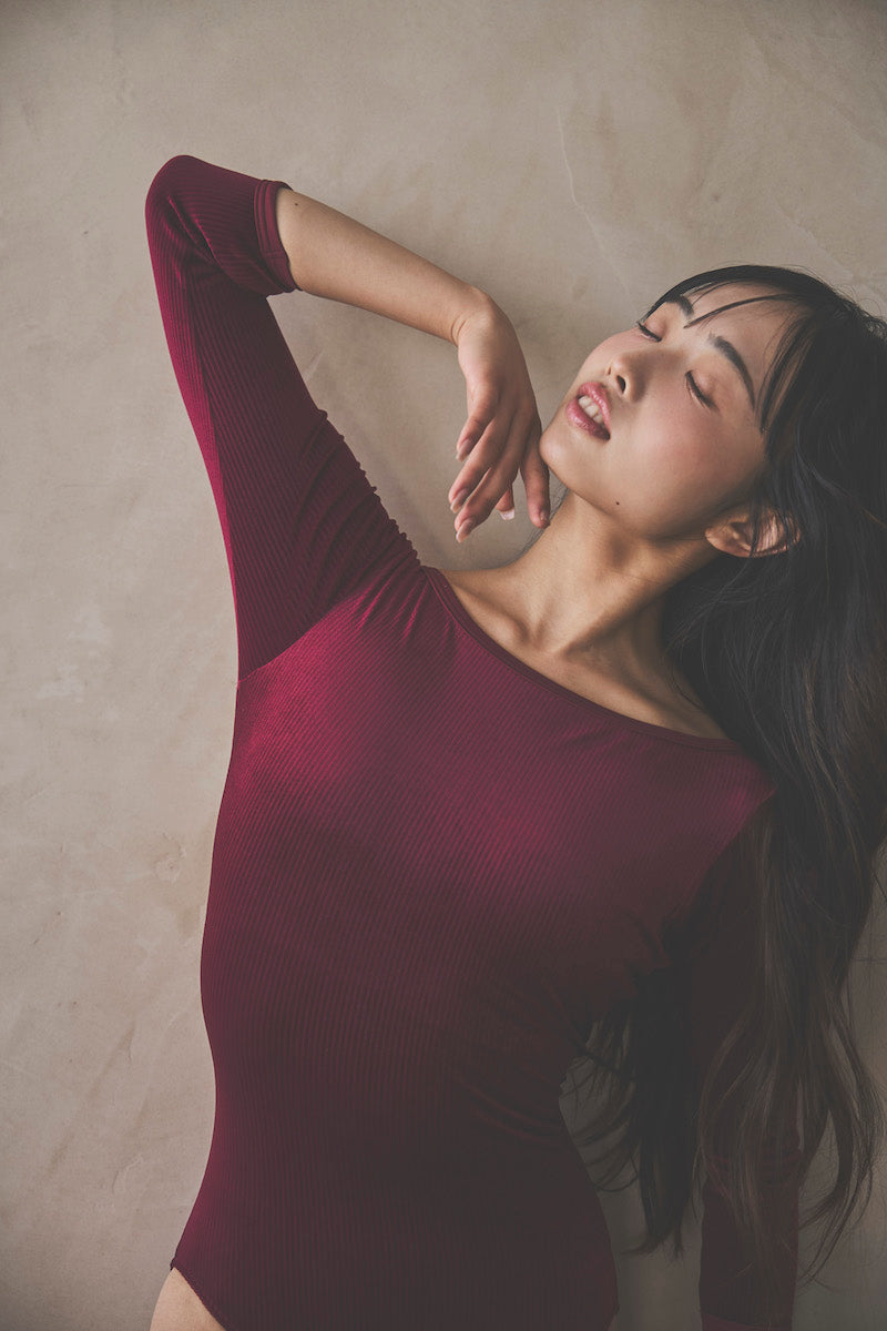 Retune.stina / Nocturne / Ribbed velours Bordeaux