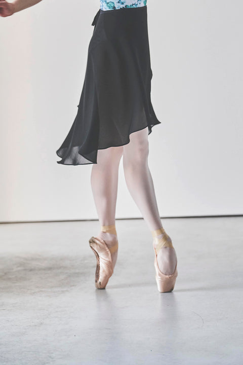 black ribbon wrap skirt / black