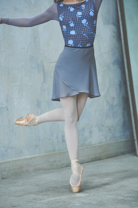black ribbon wrap skirt / short / gray
