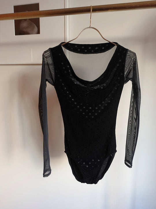 Retune.stina / butterfly long / velours dot black