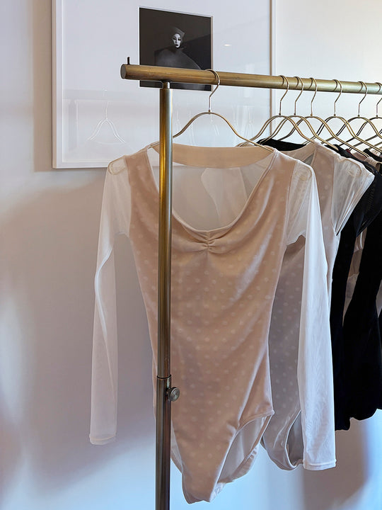 Retune.stina / butterfly long / velours dot off white