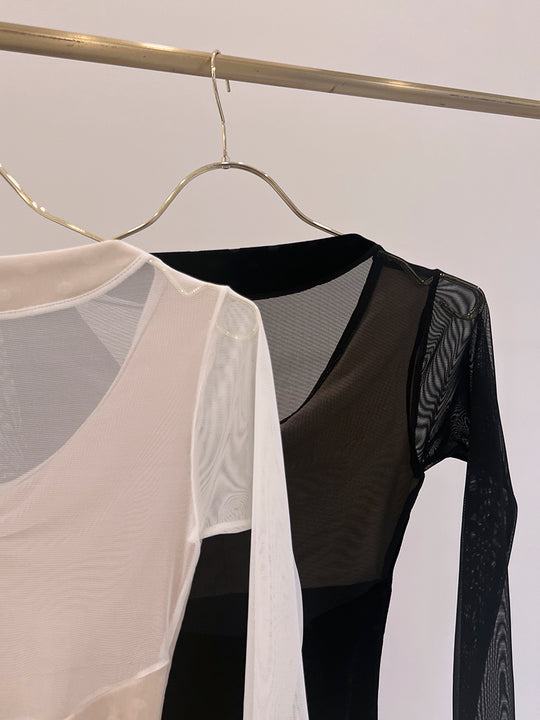 Retune.stina / butterfly long / velours dot off white / girl