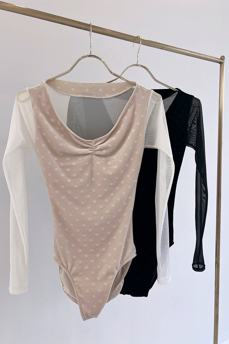 Retune.stina / butterfly long / velour dot off-white / girl