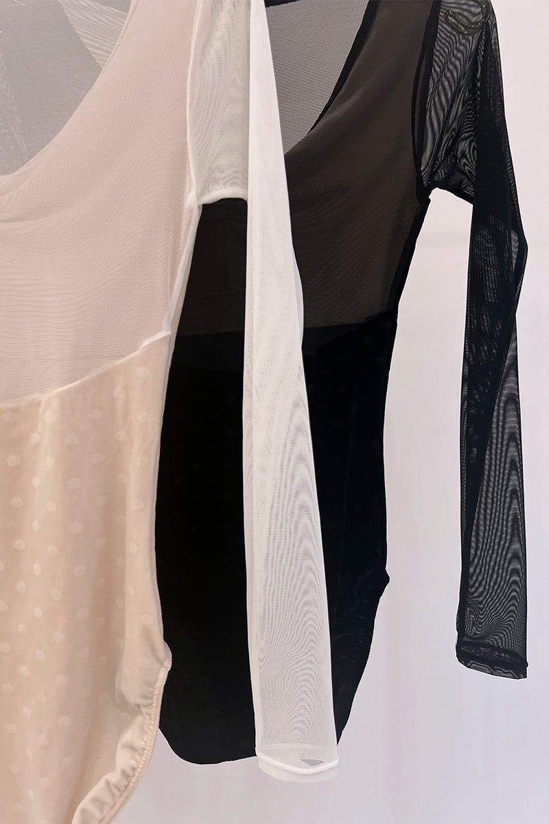 Retune.stina / butterfly long / velours dot off white / girl