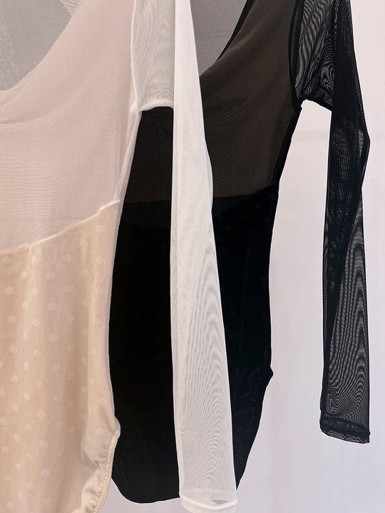 Retune.stina / butterfly long / velours dot off white / girl