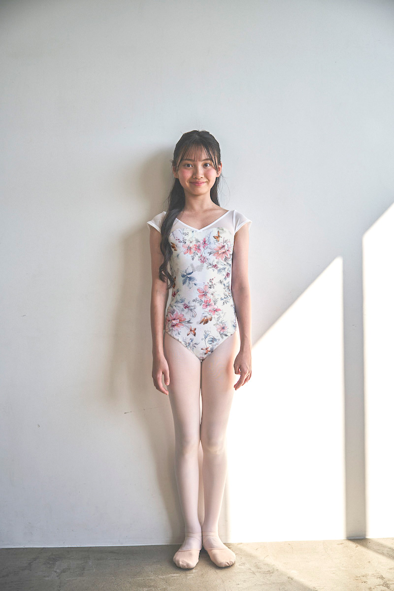 stina / type H half sleeve / Golden Hour white / kids / girl
