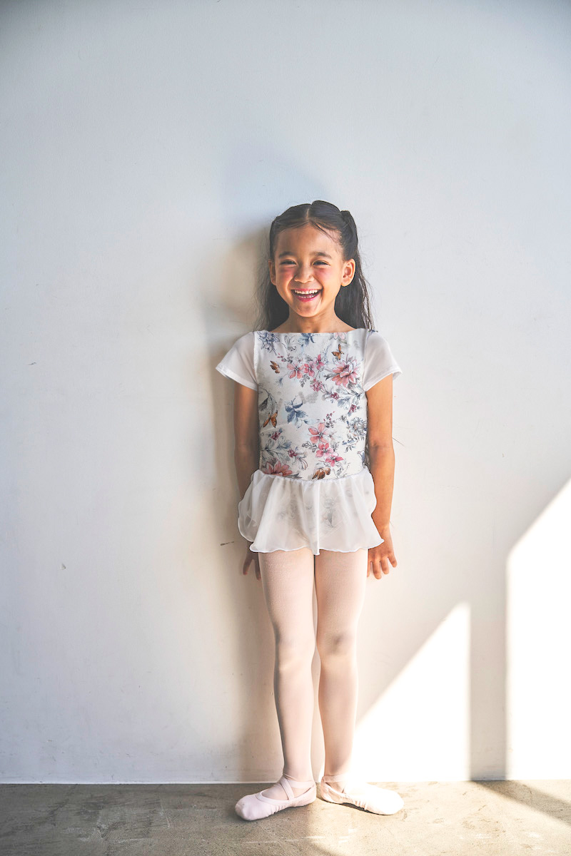 stina / type P cap sleeve / Golden Hour white / kids / girl