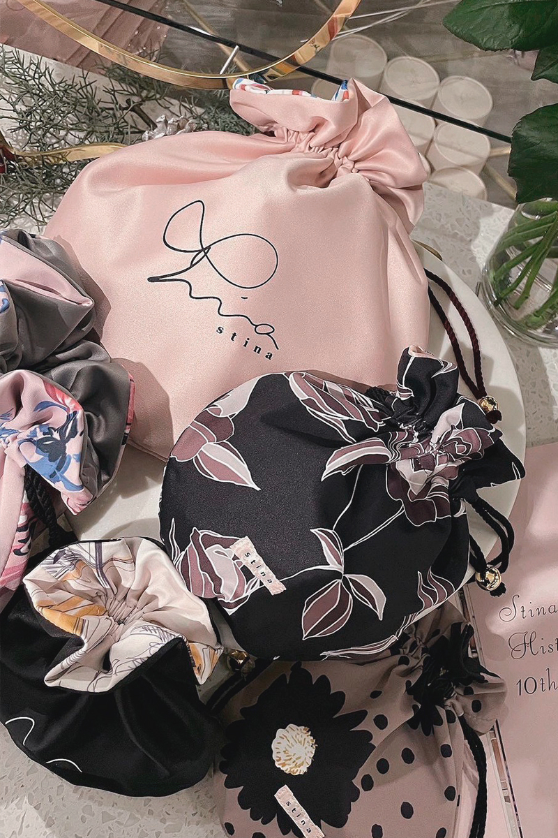 stina / flower petal pouch M / pink